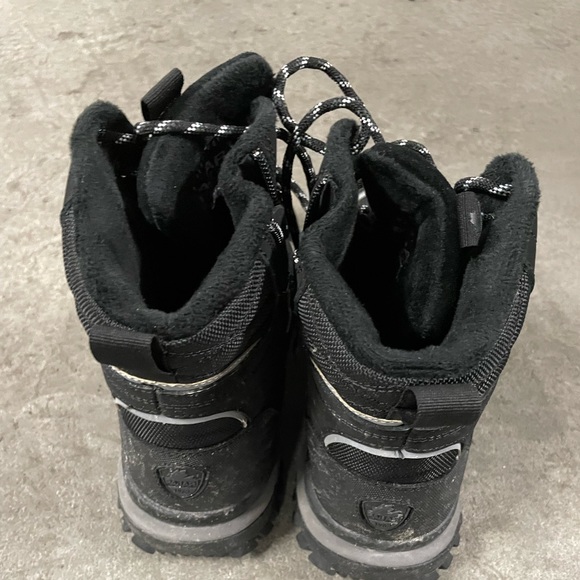 PAJAR winter boots for men. Only worn twice and were purchased in Dec 22. - Picture 2 of 5